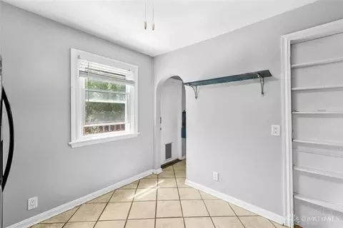 Entry Way - 345 Durrell Ave, Cincinnati, OH 45215 photo 3 of 6