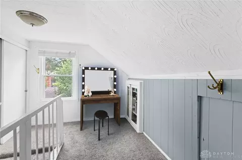 Entry Way - 345 Durrell Ave, Cincinnati, OH 45215 photo 6 of 6