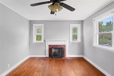 Living - 345 Durrell Ave, Cincinnati, OH 45215 photo 2 of 3