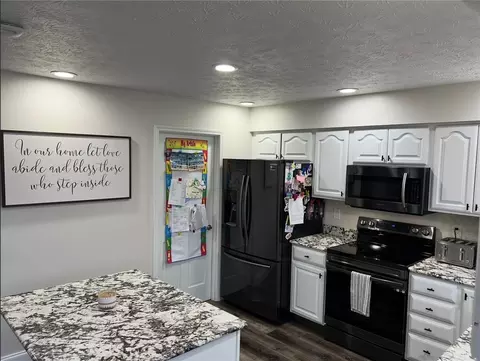 3875 Pinewood Ave, Springfield, OH 45502 photo 11
