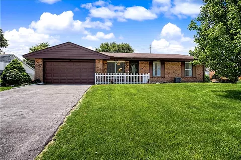 240 Orchard Hill Dr, West Carrollton, OH 45449
