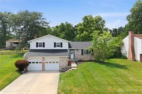 817 Debra Ln, Loveland, OH 45140