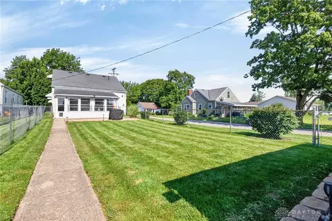 Exterior - 1032 Broadway Ave, Sidney, OH 45365 photo 9 of 11
