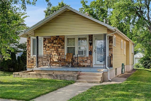 955 Weng Ave, Dayton, OH 45420