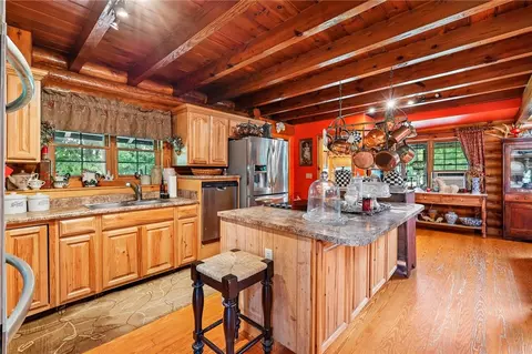 Kitchen - 963 Pratt Rd, Blanchester, OH 45107 photo 4 of 8