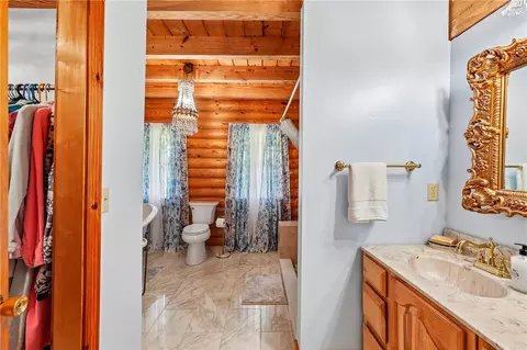 Bath - 963 Pratt Rd, Blanchester, OH 45107 photo 6 of 9