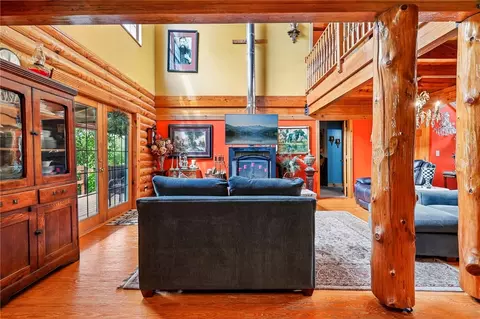 Living - 963 Pratt Rd, Blanchester, OH 45107 photo 1 of 7