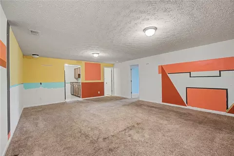 Living - 35 Louise Dr, Springboro, OH 45066 photo 10 of 11