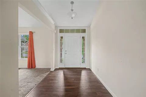 Entry Way - 35 Louise Dr, Springboro, OH 45066 photo 1 of 3