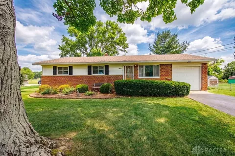 8036 Laray Dr, West Chester, OH 45069