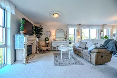 Living - 2230 S Patterson Blvd #71, Kettering, OH 45409 photo 5 of 5