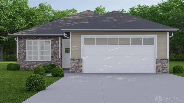 2122 Della Dr, Dayton, OH 45417