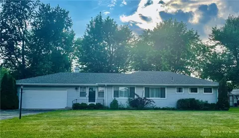 108 Palm Dr, Greenville, OH 45331