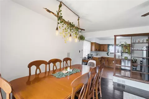 Dining - 719 Lawnview Ave, Springfield, OH 45505 photo 2 of 2
