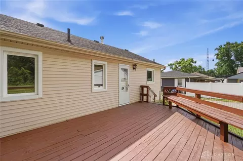 Exterior - 719 Lawnview Ave, Springfield, OH 45505 photo 7 of 11