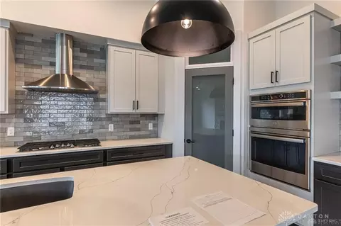 Kitchen - 1264 Normandy Rue, Clearcreek Twp, OH 45458 photo 5 of 7