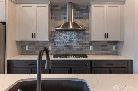Kitchen - 1264 Normandy Rue, Clearcreek Twp, OH 45458 photo 4 of 7