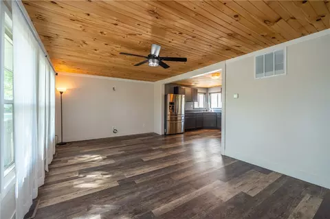 Living - 2793 Galewood St, Kettering, OH 45420 photo 5 of 6