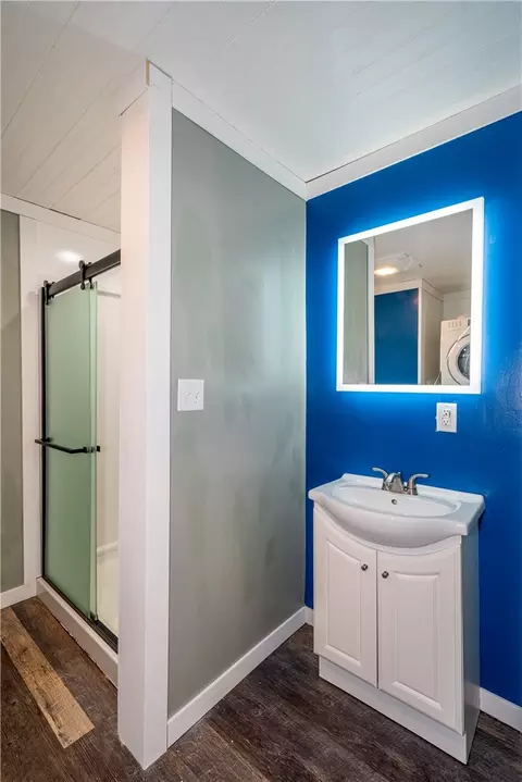 Bath - 2793 Galewood St, Kettering, OH 45420 photo 3 of 4