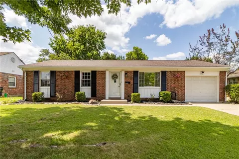 111 Crowthers Dr, Hamilton, OH 45013