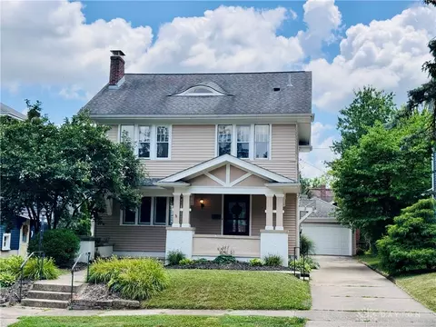 62 E Dixon Ave, Oakwood, OH 45419
