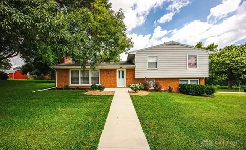 6170 Fairfield Rd, Oxford, OH 45056