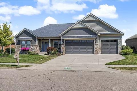 1095 Rosenthal Dr, Troy, OH 45373
