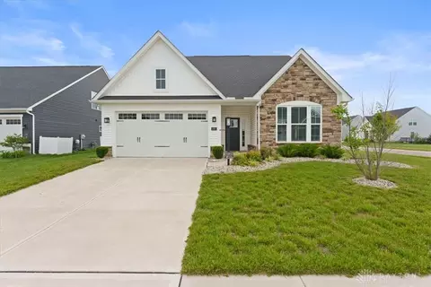 2092 Schmidt Dr, Beavercreek, OH 45434