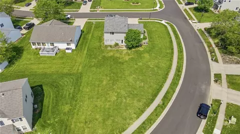 View/Area - 70 E Long Meadow Dr, Springboro, OH 45066 photo 2 of 4