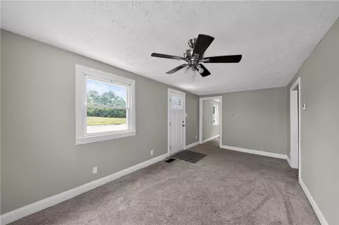 Living - 2829 Haig Ave, Kettering, OH 45419 photo 2 of 2