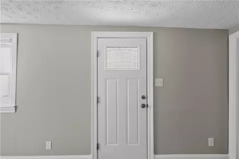 Entry Way - 2829 Haig Ave, Kettering, OH 45419 photo 1 of 5