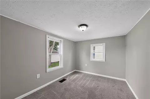 Bedroom - 2829 Haig Ave, Kettering, OH 45419 photo 5 of 7