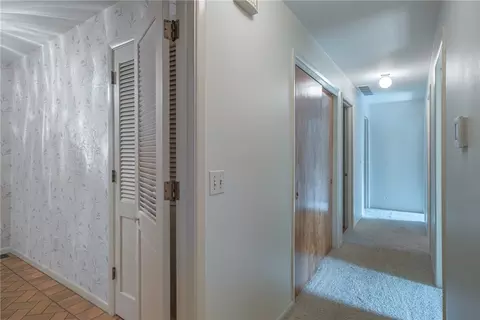 Entry Way - 6382 Seton Hill St, Centerville, OH 45459 photo 3 of 4
