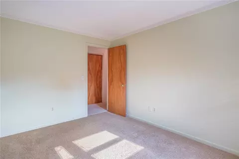 Bedroom - 6382 Seton Hill St, Centerville, OH 45459 photo 2 of 10