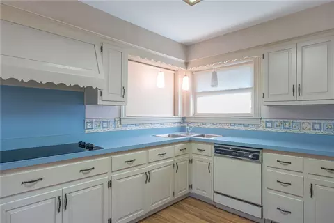 Kitchen - 6382 Seton Hill St, Centerville, OH 45459 photo 3 of 3