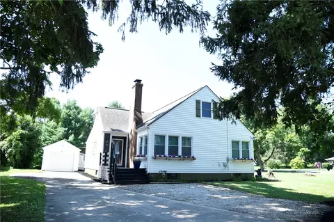 140 Hacker Rd, Dayton, OH 45415