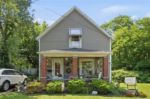 622 S Monroe St, Xenia, OH 45385