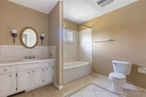 851 Weybridge Dr, Springfield, OH 45503 photo 26