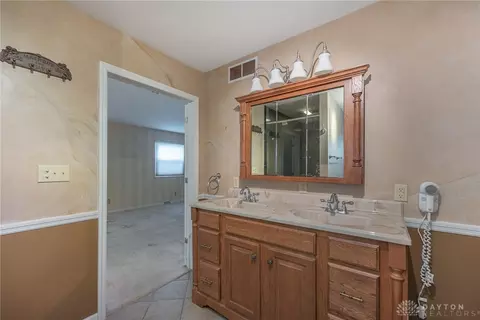 851 Weybridge Dr, Springfield, OH 45503 photo 17