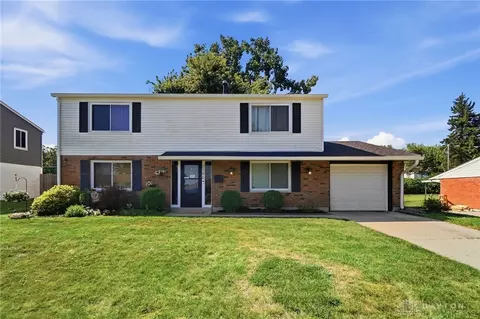 7146 Mandrake Dr, Huber Heights, OH 45424
