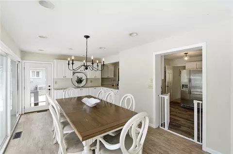 Dining - 5000 Marilake Cir, Kettering, OH 45429 photo 3 of 4