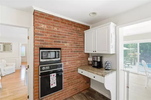 Kitchen - 5000 Marilake Cir, Kettering, OH 45429 photo 3 of 8