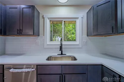 Kitchen - 1440 Selma Rd, Springfield, OH 45505 photo 2 of 5