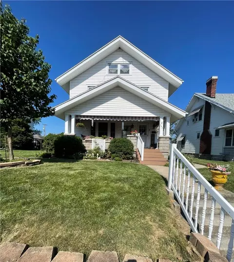143 Irvington Ave, Bradford, OH 45308