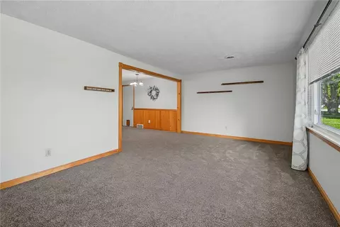 Living - 812 Kenosha Rd, Kettering, OH 45429 photo 1 of 10