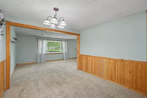Living - 812 Kenosha Rd, Kettering, OH 45429 photo 6 of 7