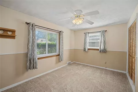 Bedroom - 812 Kenosha Rd, Kettering, OH 45429 photo 1 of 7
