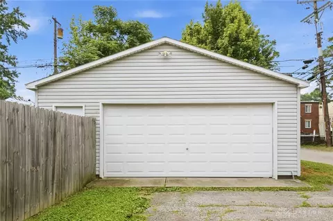 Exterior - 1580 Springhill Ave, Kettering, OH 45409 photo 10 of 11