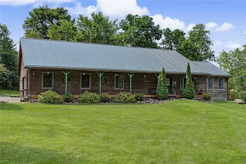 Exterior - 2373 Shrine Rd, Springfield, OH 45502 photo 2 of 22