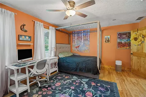 Bedroom - 2373 Shrine Rd, Springfield, OH 45502 photo 5 of 6